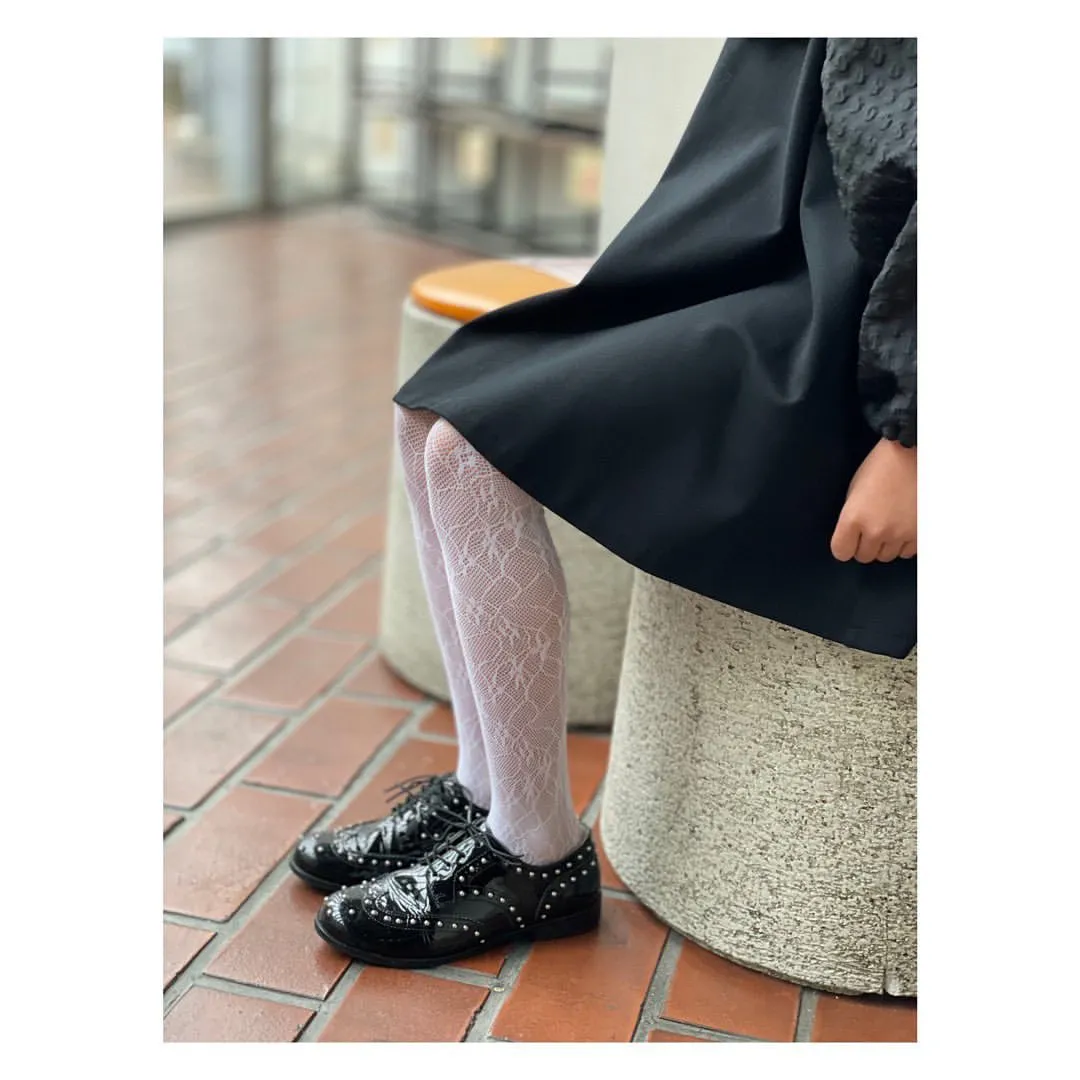 Studs Wing Tip Shoes